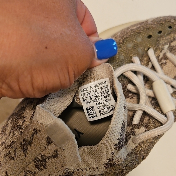 Adidas, Yeezy, Brown and Cream Sneakers with Snakeskin Print - Picture 6 of 7